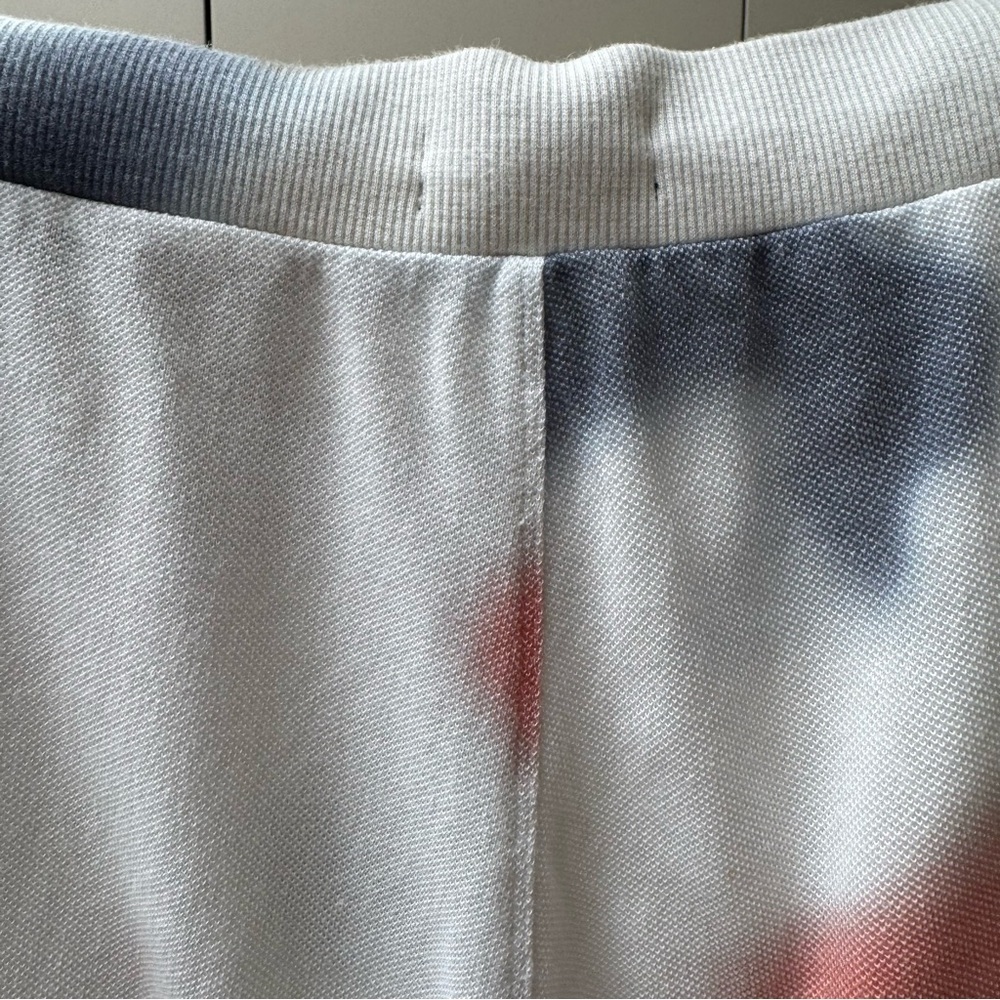 Zanerobe Gray and White Tie-Dye Shorts - Picture 9 of 10